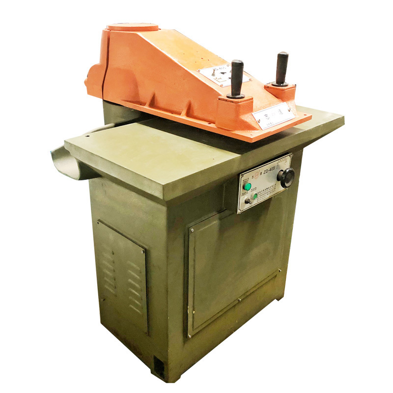 搖臂式裁斷機(jī)