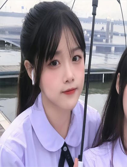 《谨慎入房》服装道具解析：时代还原与细节设计评价